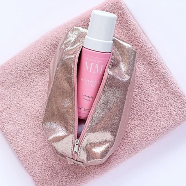 Let me introduce to you guys my lovely 🌸 Blossom Lave 🌸 Why do we need an intimate wash, you ask?You might not know that our vaginas are actually self-cleaning. This means that they have a natural acidity which lays around 3.8 to 4.5 on the ph-scale. This fights off any unwanted bacteria and fungal infections. This means that using any harsh or perfumed soaps in that area can disrupt this process making things like yeast infections much more likely. These products can also dry out your vagina, not helping any of you who already suffer from vaginal dryness. My intimate wash has been uniquely formulated to gently cleanse the external vaginal area without causing irritation or dryness. It is mild enough not to interact with the natural ph-balance of our vaginas and does not contain any perfumes which could cause drying. Some of the ingredients include Marshmallow extract which has soothing properties, along with a subtle and delicate all-natural rose fragrance to keep your vagina clean and fresh. 
I've also got a special code for mothers day weekend. Type in MOMSFIRST35 when you buy tickets for my conference in March💋 ⁣
•⁣
•⁣
•⁣
•⁣
•#relationships #womenempowerment #love #yourself #loveyourself #woman #women #experience #megsmenopause #megmathews #menopause #menos #dontstopbelieving #youareincontrol⁣
⁣